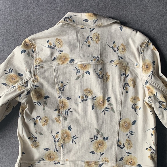 Spring jacket - Picture 3 of 3